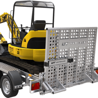 Remorque de chantier pour le transport d’une mini pelle – UNITRAILER STARK 3 260